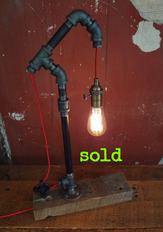 Little Pulley Light with Red Cord